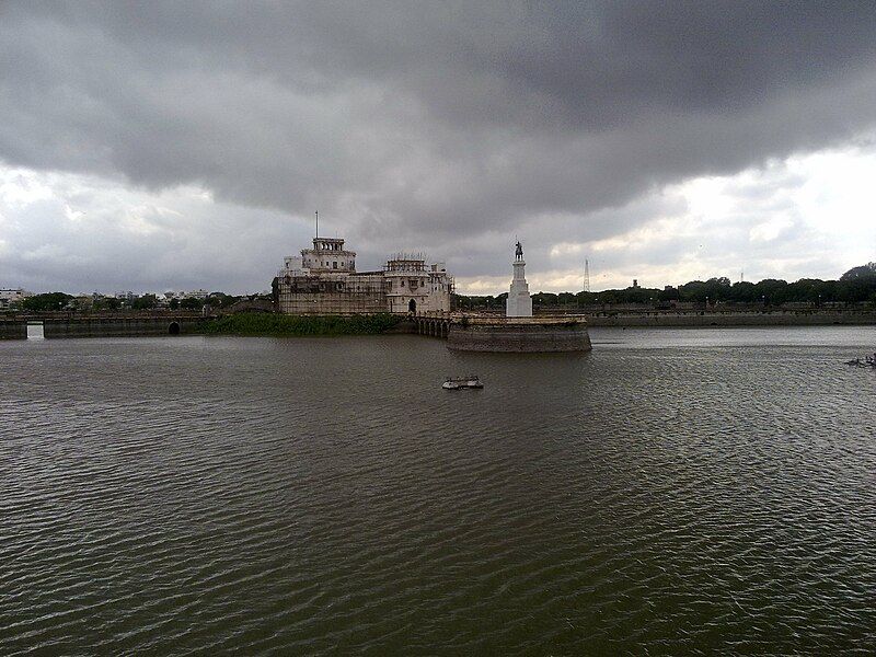 File:Lakhota.jpg