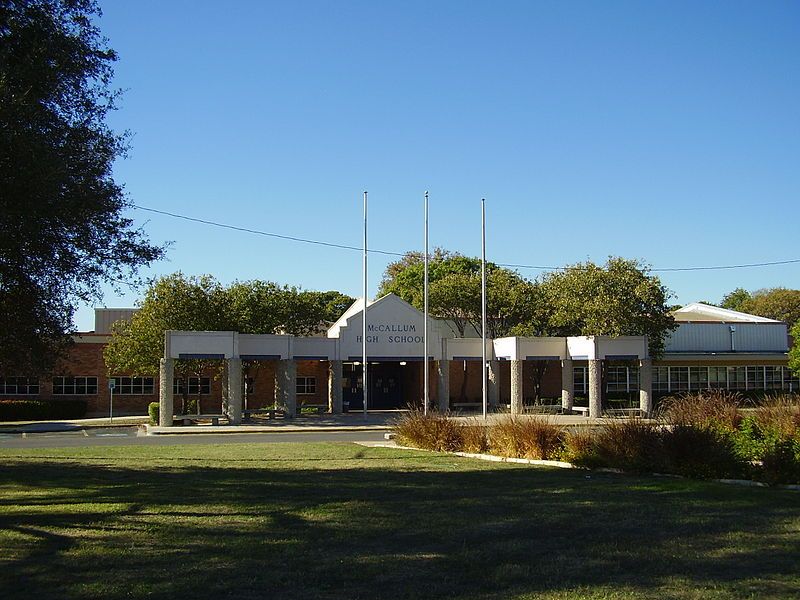 File:McCallum High School.JPG