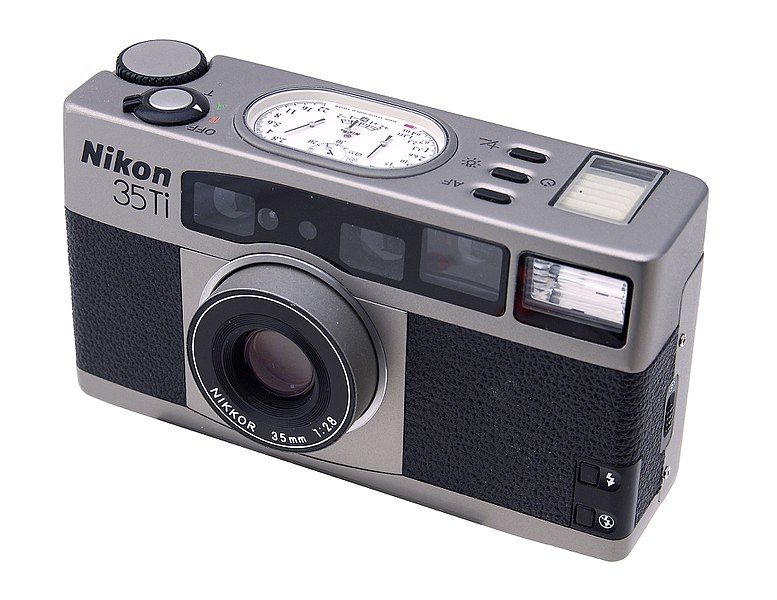 File:Nikon 35Ti (9565482860).jpg