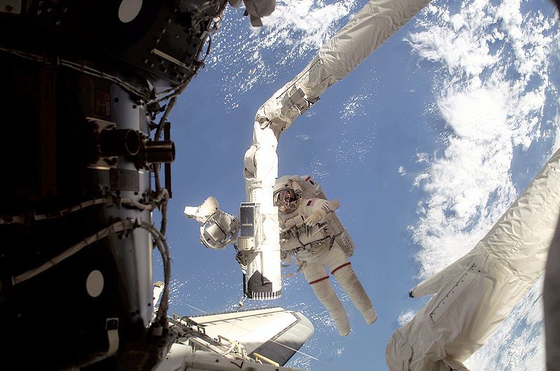 File:STS-108 spacewalk.jpg