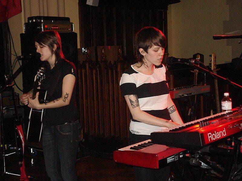 File:Teganandsara.JPG