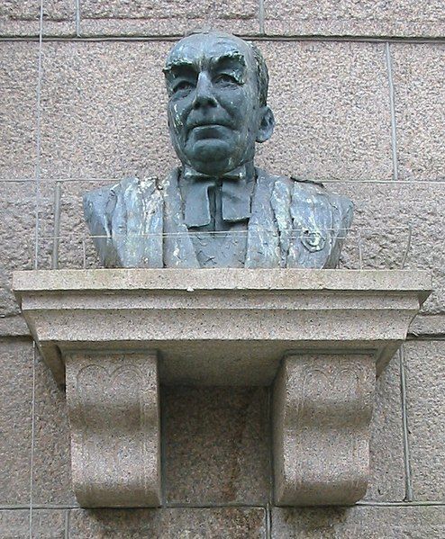 File:Alexander Coutanche bust.jpg