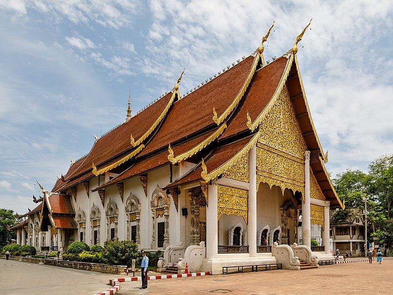 File:Chiang-Mai Thailand Wat-Chedi-Luang-01.jpg