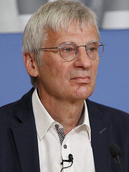 File:Hans-Christoph Berndt (cropped).jpg