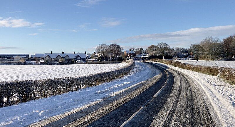 File:Mainsforth Village.jpg