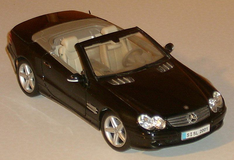 File:Maisto Mercedes-Benz SL-Klasse.JPG