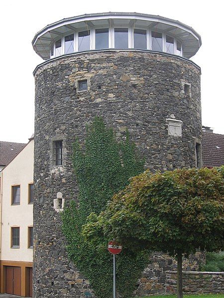 File:PoechlarnWelserturm.jpg