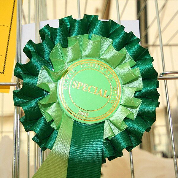 File:Royal-cornwall-show-2009-rosette.jpg