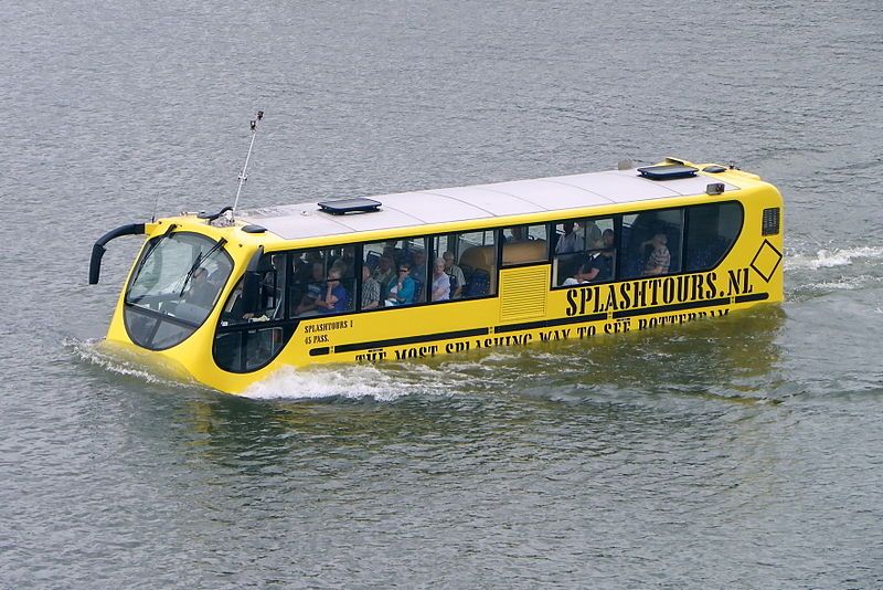 File:Splashtours 2010.jpg