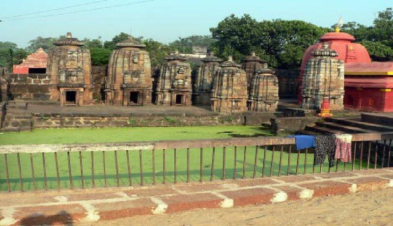 File:Astasambhu Siva Temple-I.jpg