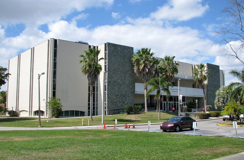 File:Barry University Library.jpg