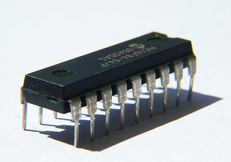 File:Integrated Circuit.jpg