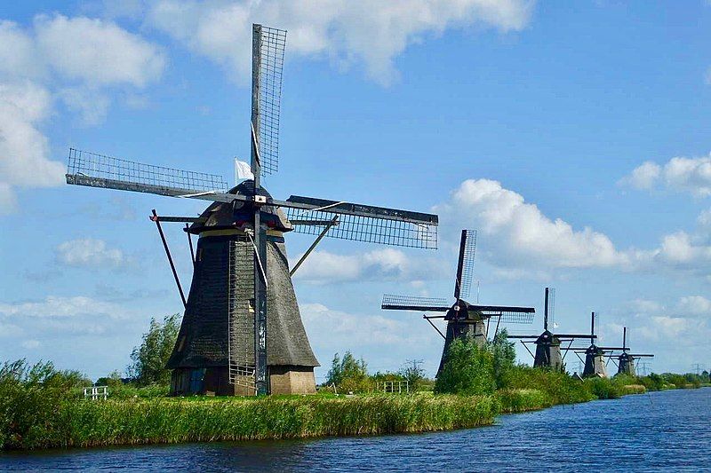 File:Kinderdijk11.JPG