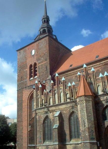 File:Mariacki slupsk.JPG