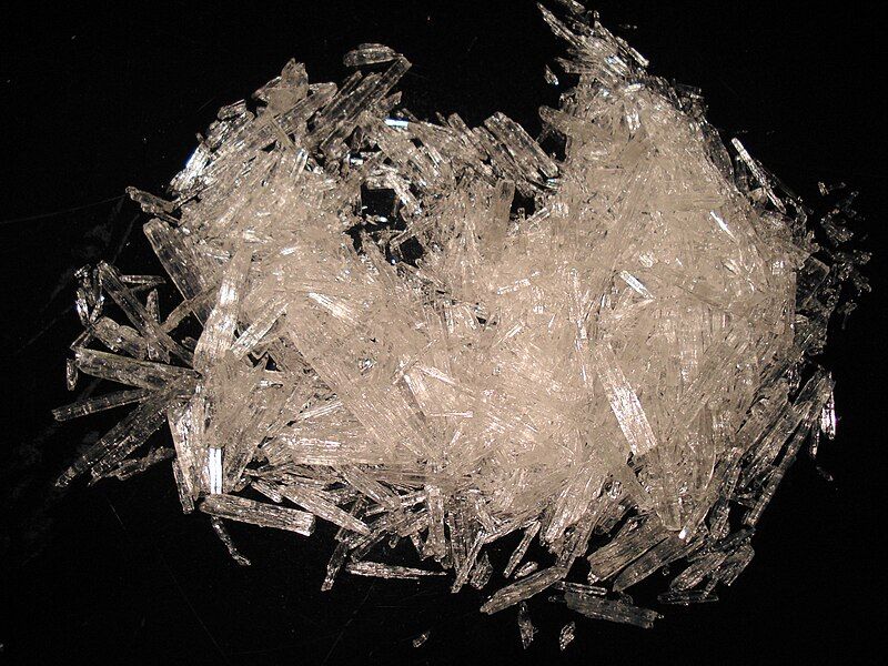 File:Menthol Crystals.JPG