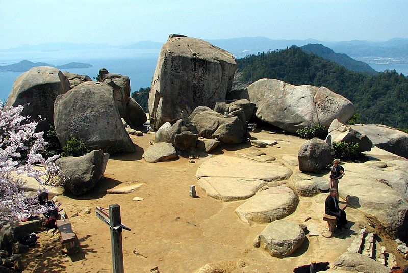 File:Mount Misen-02.jpg