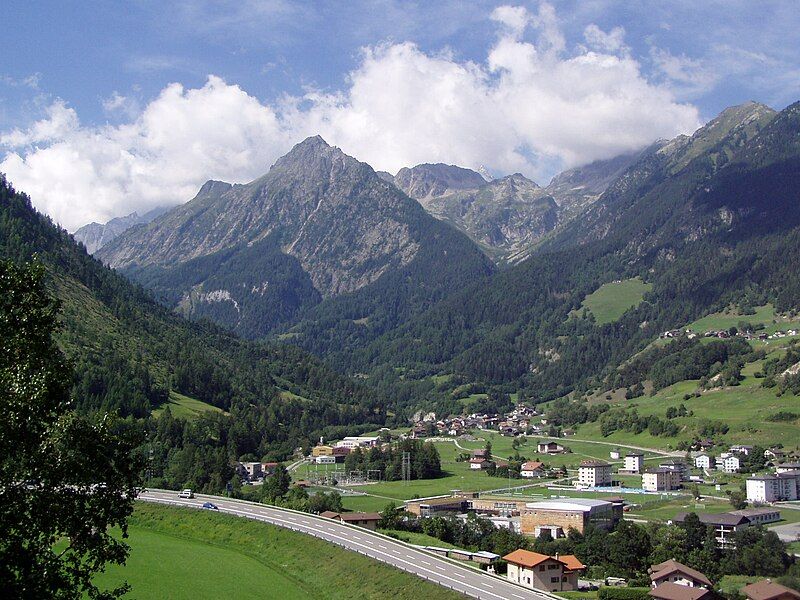 File:Orsieres, Switzerland.jpg