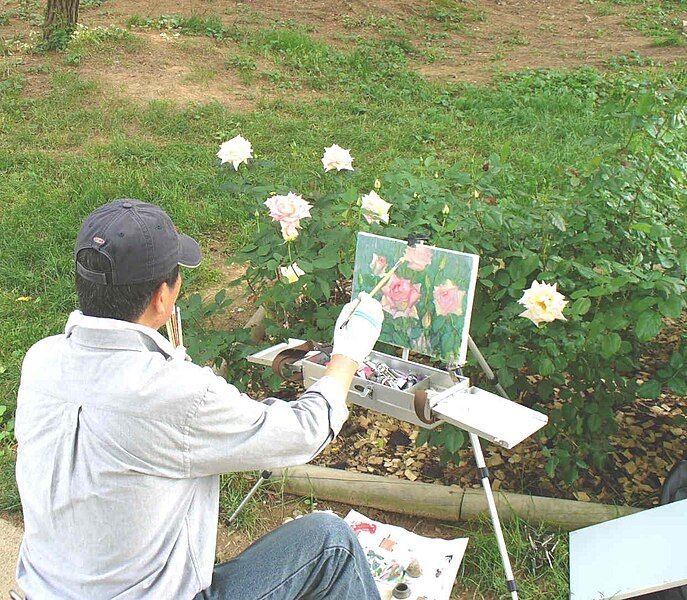 File:SeoulGrandParkRoseGardenPainter.jpg