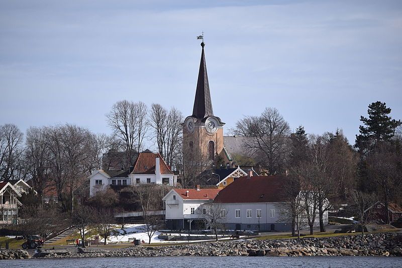 File:Tollerodden Larvik.JPG