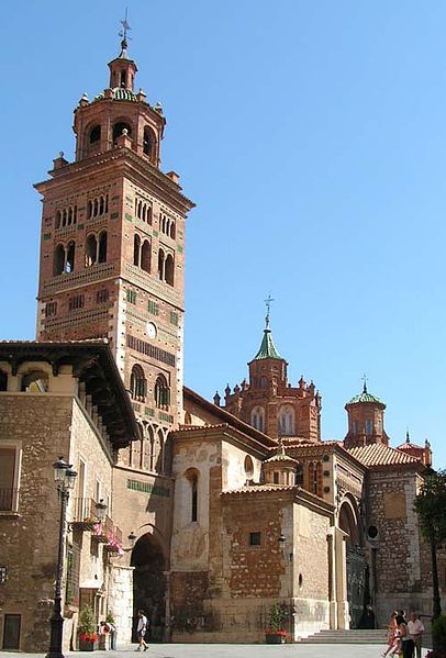 File:TorreSanPedro.jpg