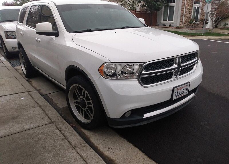 File:2013 Dodge Durango.jpg