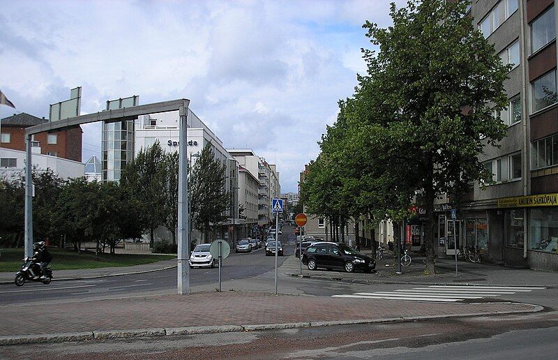 File:Aleksanterinkatu Tampere.jpg