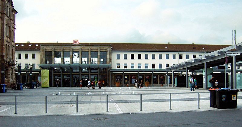 File:Bahnhof Kaiserslautern-2.jpg