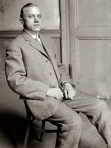 File:Calvin Demarest sitting.jpg