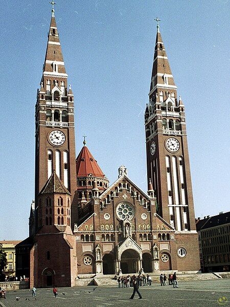 File:Cathedral, 2006 Szeged016.jpg