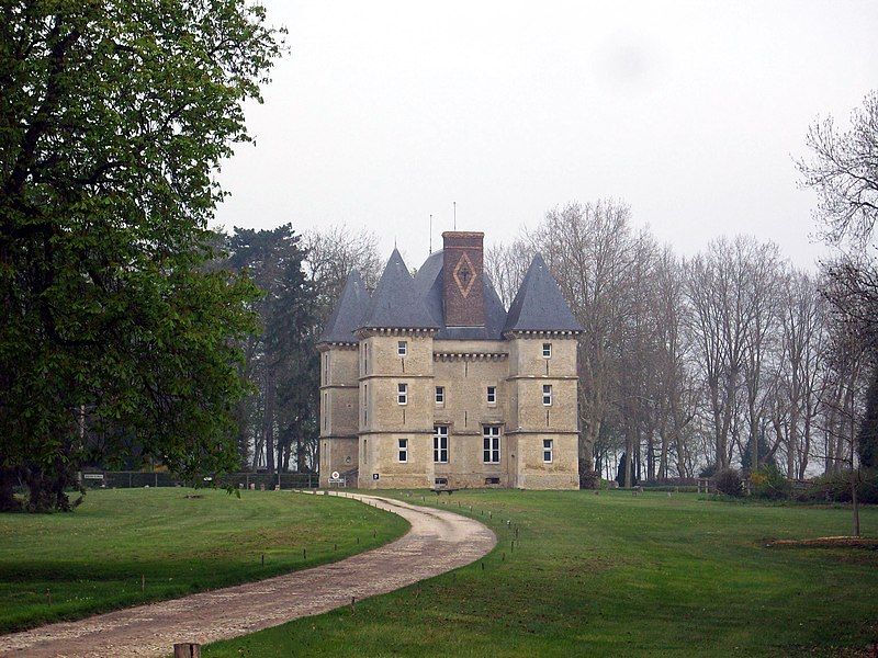 File:Château de Fours-en-Vexin.JPG