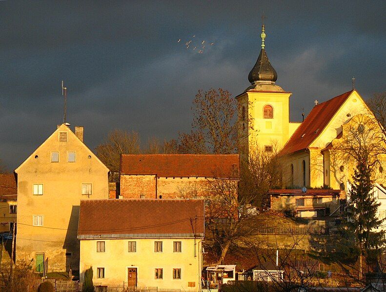 File:Dolní Žandov (Cheb).jpg