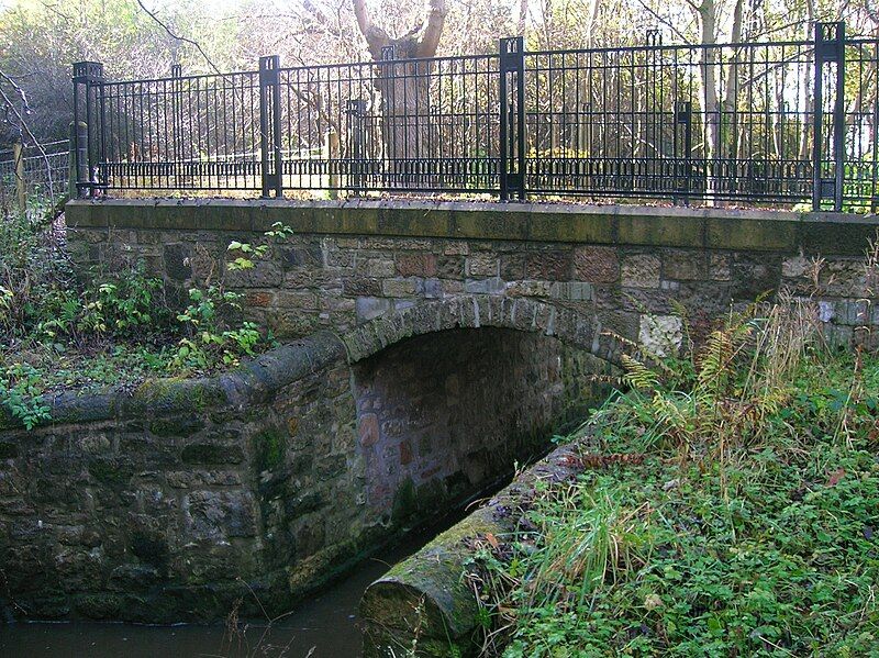 File:Draughtburn bridge.JPG