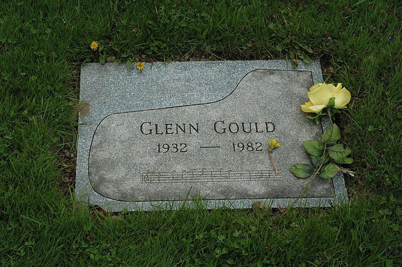 File:Glenn gould.jpg