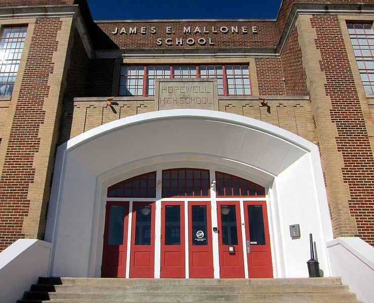 File:Hopewell Lofts entrance.jpg