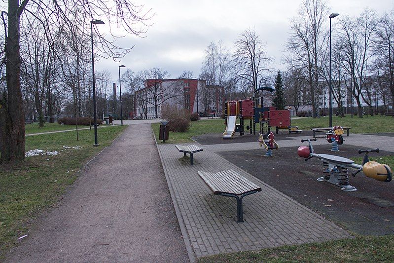 File:Karjamaa park 2.jpg