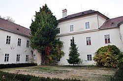 Court of the Apponyi castle