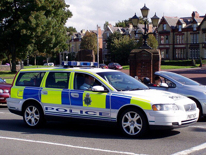 File:Merseyside Police Volvo.jpg