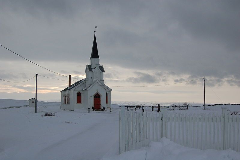 File:Nesseby kirke.jpg