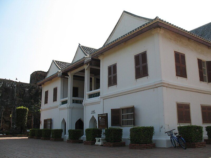 File:Phiman Mongkut Pavillion.jpg