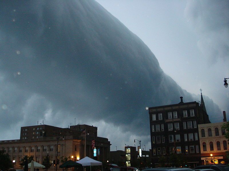 File:Roll-Cloud-Racine.jpg