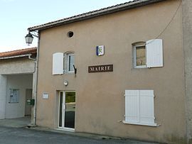 The town hall in Rouffiac