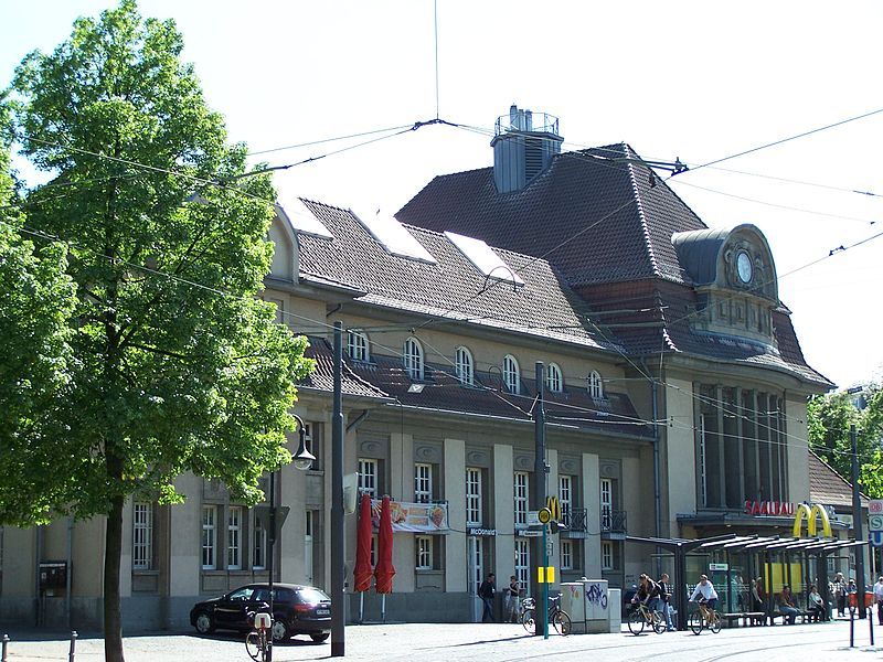 File:Südbahnhof 01052007.JPG