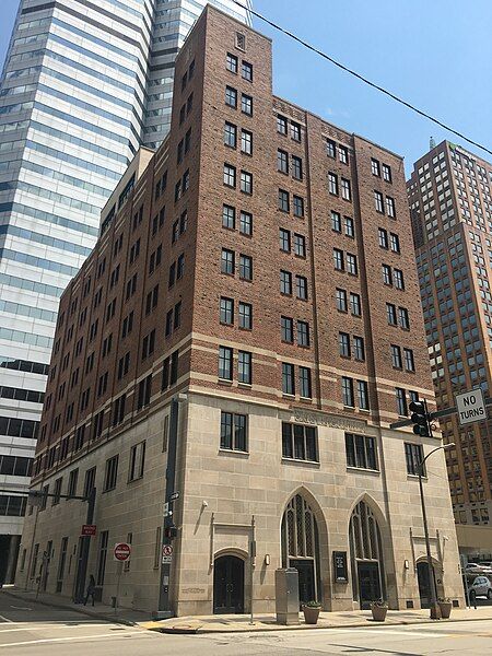 File:SalvationArmyBuilding-BlvdAllies-Pittsburgh-2019-east.jpg