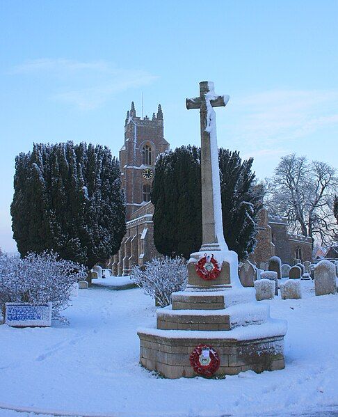 File:Stoke-by-Nayland DEC2004.jpg