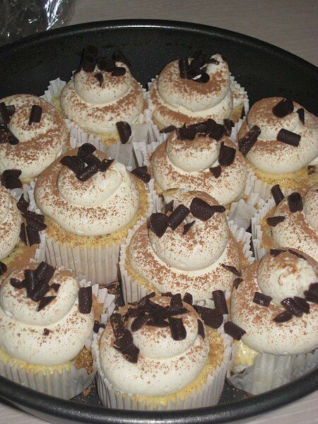 File:Tiramisu cupcakes.jpg