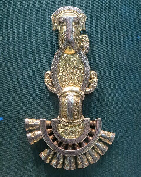 File:Tuscany Brooch.JPG