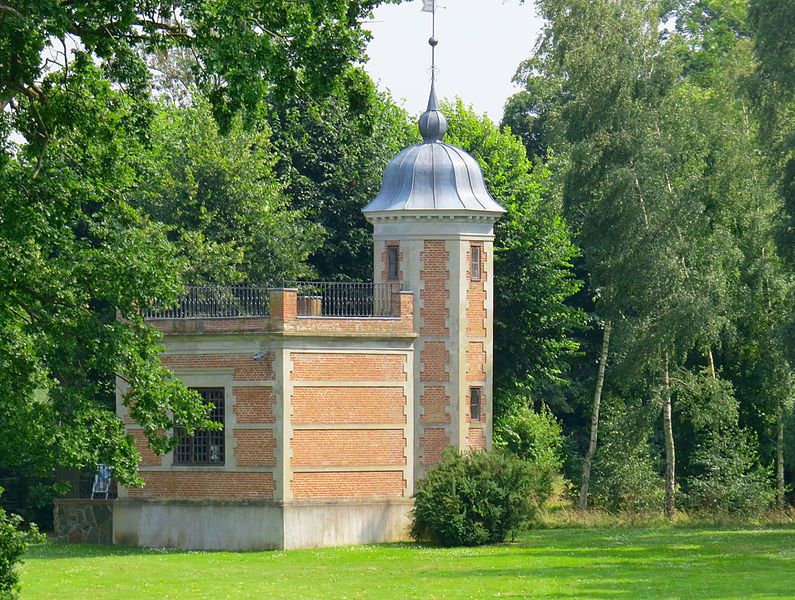 File:Venligheden (Rønnebæksholm).jpg