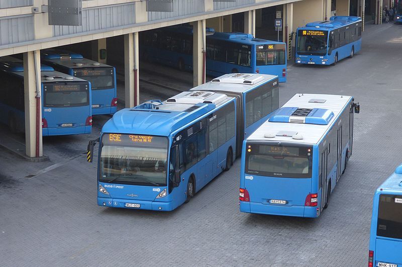 File:85E busz (MUT-900).jpg