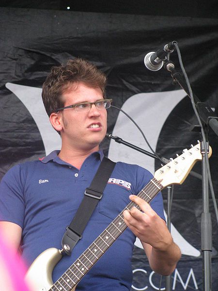 File:AndrewVolpeLive.jpg