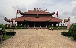 Bến Dược Memorial Temple